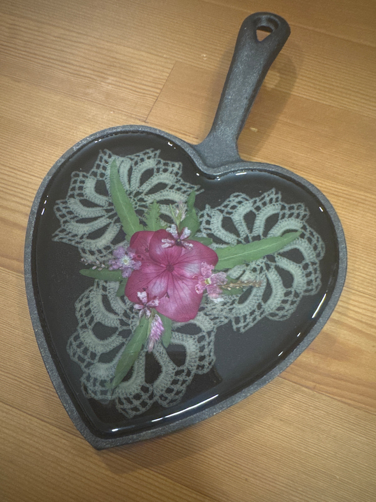 Heart Shaped Cast Iron Resin Pan with Lace and Pink Pressed Flowers