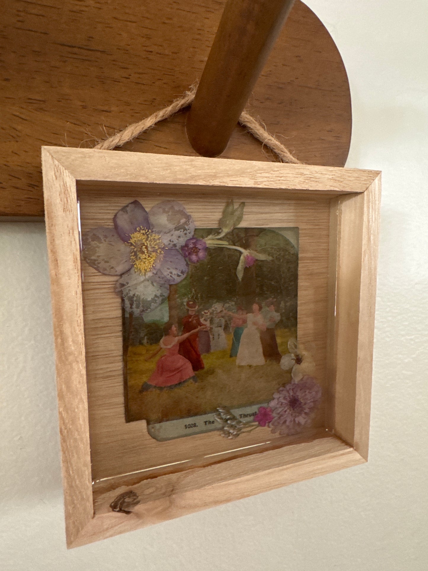 Fencing Women Wood Frame