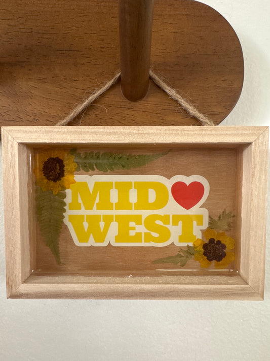 “Midwest” Wood Frame
