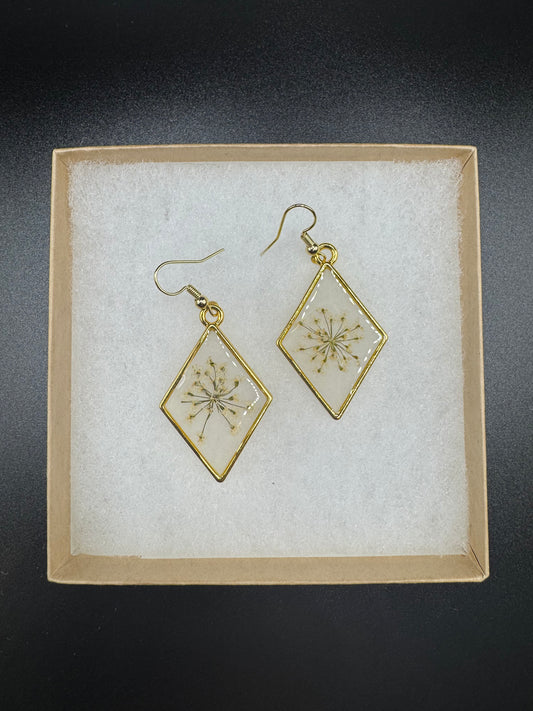 White Gardenia Muse Gold Earrings